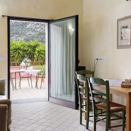 Apartman Pesco La Ferla *